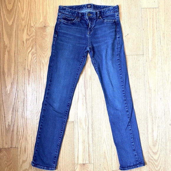 GAP Skinny Jeans - Picture 1 of 7